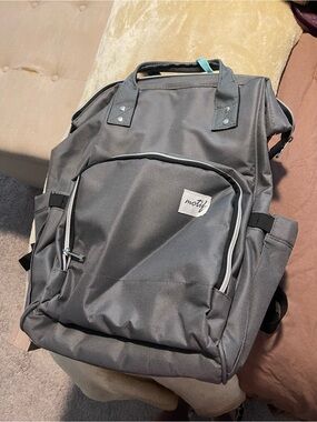 Motif pumping/ breast feeding Gray Backpack new never used